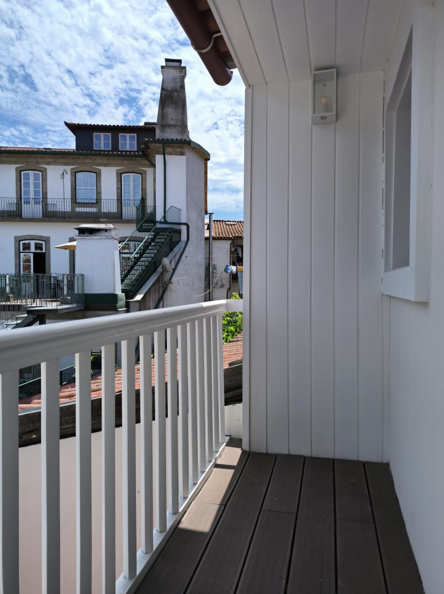 Domi Suites & Studios Guimaraes Exterior photo