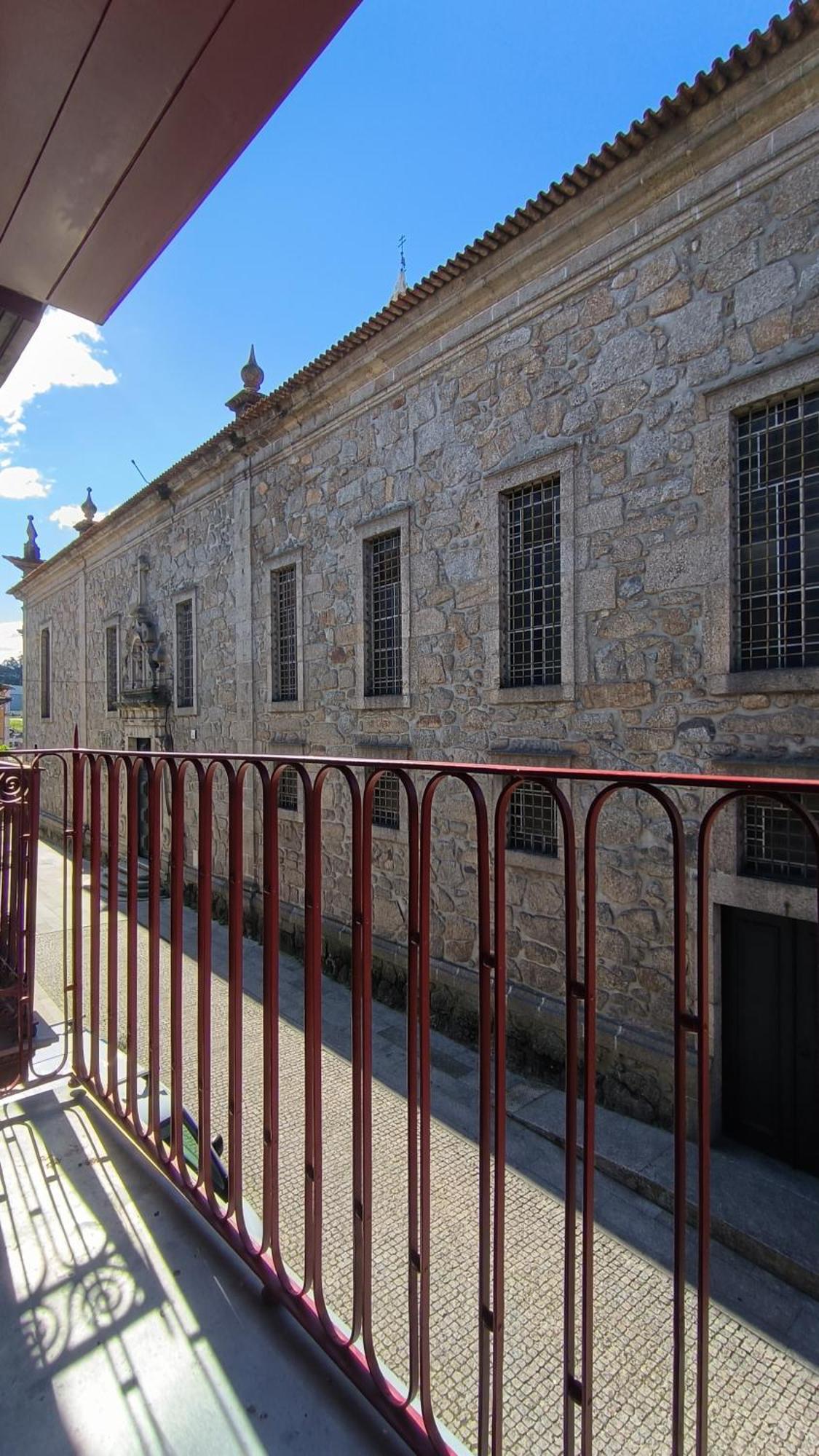 Domi Suites & Studios Guimaraes Exterior photo